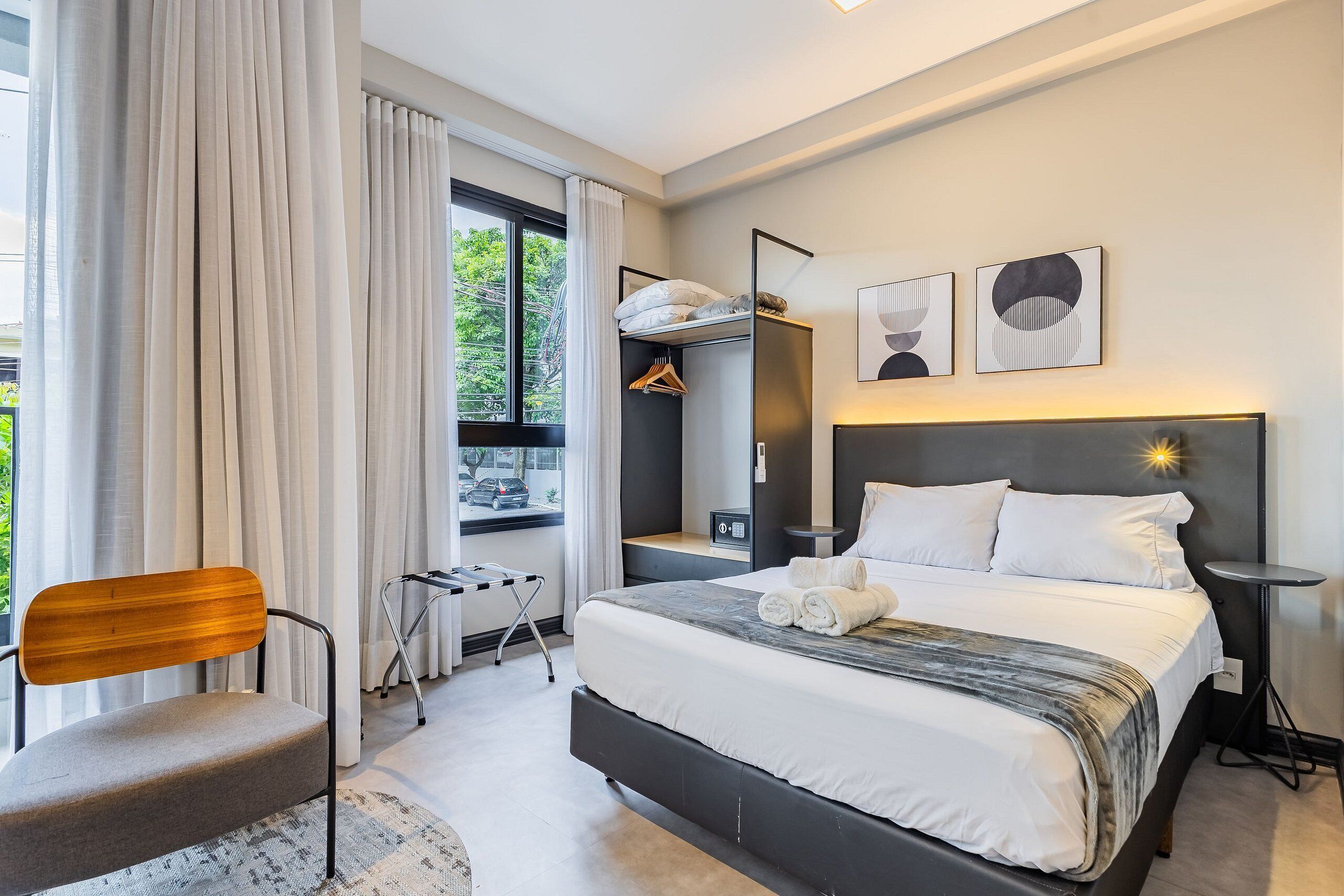 Apartamento conforto | 1 quarto, escrivaninha, espaço de trabalho para notebook