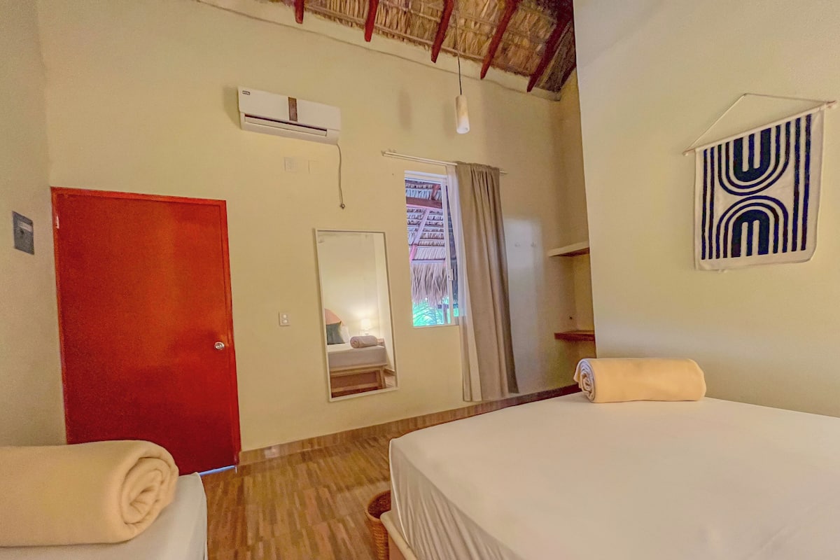 1 Schlafzimmer, Verdunkelungsvorhänge, kostenloses WLAN, Bettwäsche