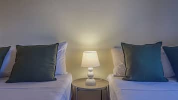 1 bedroom, blackout drapes, free WiFi, bed sheets