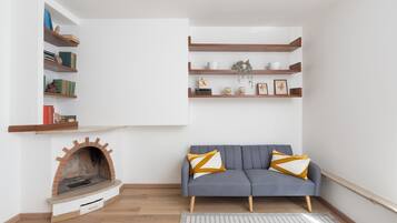 Smart TV, books