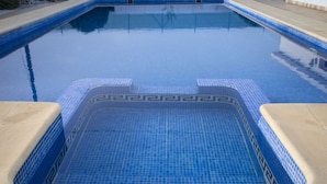 Kolam renang outdoor