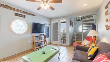 Condo, Multiple Beds, Balcony, Ocean View (Bahia Mar 478F) | Living area | 42-inch flat-screen TV with digital channels