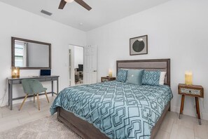 2 間睡房、書桌、熨斗/熨衫板、Wi-Fi