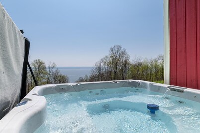 61 B | Spa Chalet with Peaceful River Panorama