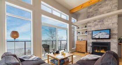 Le Méridien de Charlevoix 33: Ski Mudroom & Views