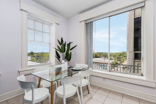 Casa Palma: Historic apt in the BEST spot downtown