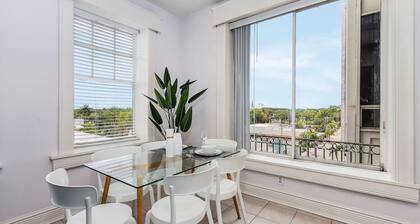 Casa Palma: Historic apt in the BEST spot downtown