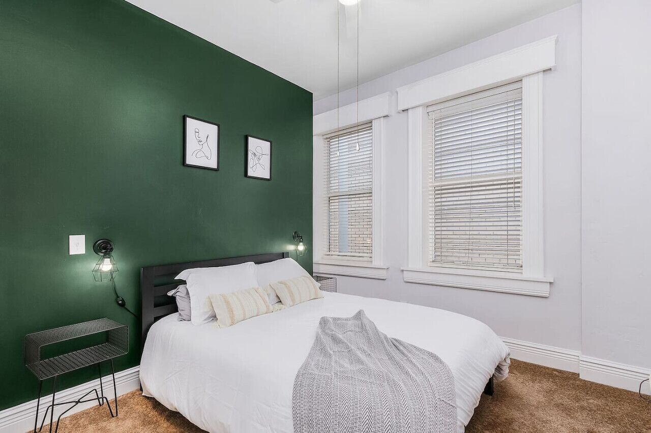 2 多间卧 室、WiFi、床单