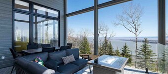 Solstice 203: River Views, Terrace & Hot Tub