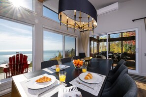 Dining - Villa Bella 209: Views, Hot Tub & Private Elevator (Les Éboulements)