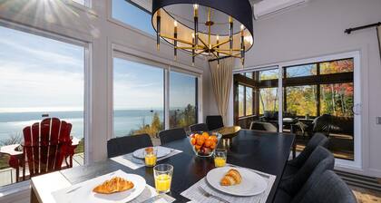 Villa Bella 209: River Views, Luxe Retreat, Spa