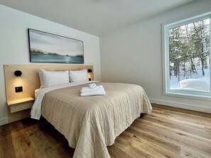 3 bedrooms, iron/ironing board, WiFi