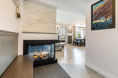 Condo 1114: River Views & Summer Magic