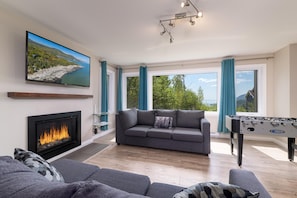 Smart TV, chimenea