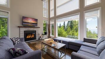 TV connectée, cheminée