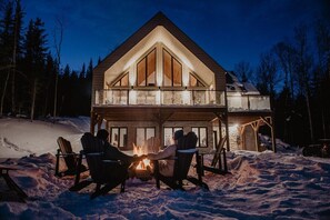 Property grounds - Eastman 73: Hot Tub & Fireplace Near Ski Resorts (Les Éboulements)