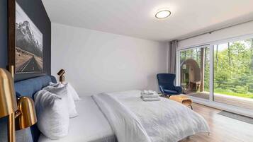 4 makuuhuonetta, silitysrauta/-lauta, Wi-Fi