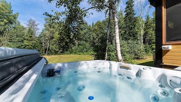 Baignoire à remous extérieure