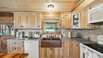 Frigorífic, microones, forn i placa de cuina