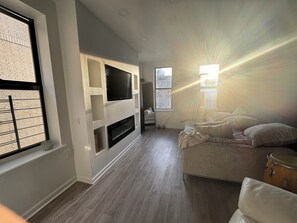 Smart TV, fireplace, video games, DVD player