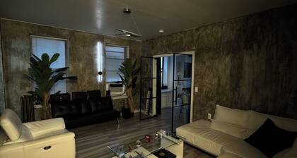 3-bedroom condo in Central Park, Manhattan, Times Square!