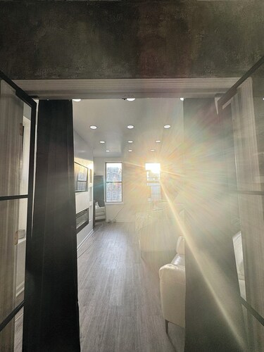 3-bedroom condo in Central Park, Manhattan, Times Square!
