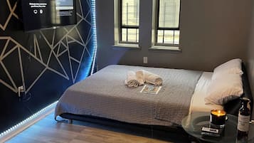 3 bedrooms, desk, iron/ironing board, WiFi