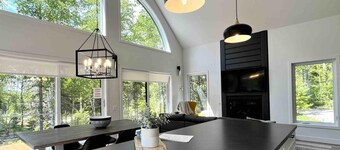 Petite Charlevoix 2: Hot Tub, Sauna, Mountain View