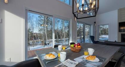 Petite Charlevoix 2 - Serene Escape Spa & Views