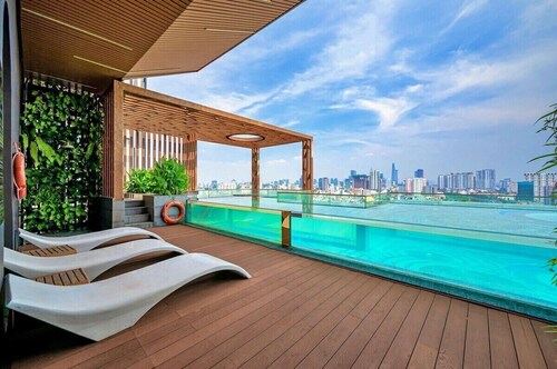 Luxury 3-Bdr Condo in HCMC's Dist 1: Stunning Canal Views and Lavish Amenities