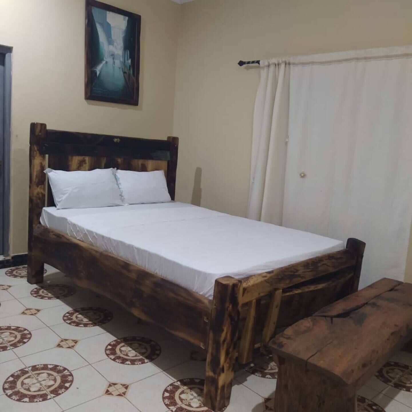 3 bedrooms, WiFi, bed sheets