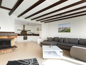 Living area - Rheinflair Comfortable Holiday Residence (Kamp-Bornhofen)