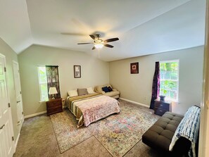 3 bedrooms, in-room safe, desk, iron/ironing board - Ample Home in a Central Location! (Lynchburg,)