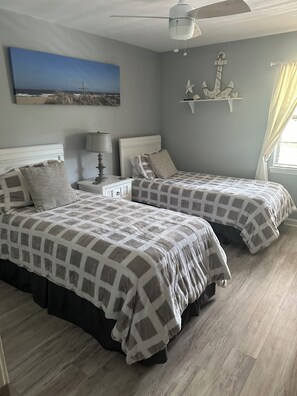 3 bedrooms, in-room safe, desk, iron/ironing board