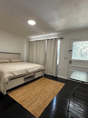 3 habitaciones, escritorio, wifi y ropa de cama