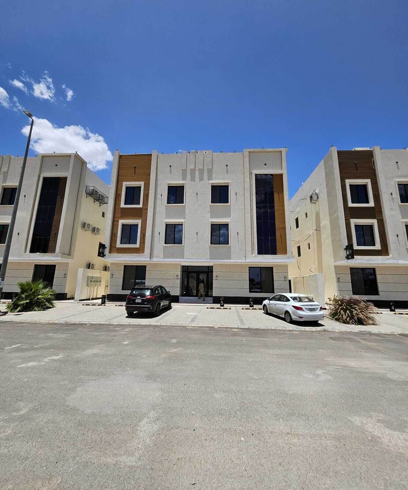 Fasade – kveld/natt