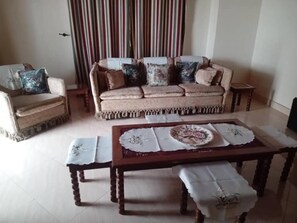 Living area - HH Olorieni 38

 (Arusha)