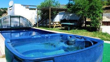 Cottage | Pool | Outdoor pool