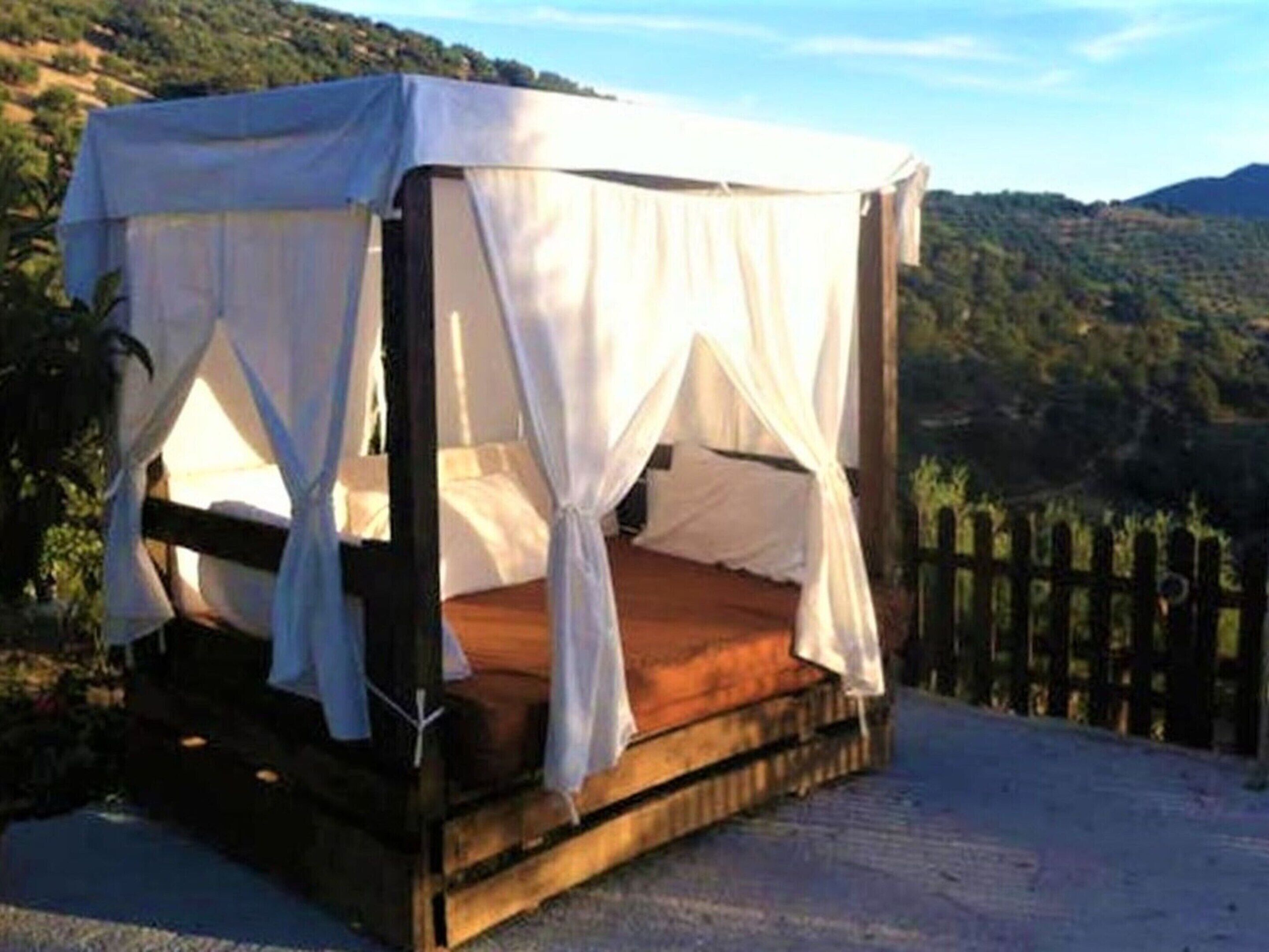 Cottage | Property grounds