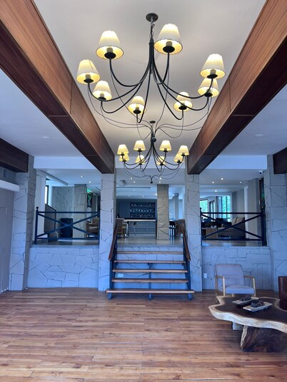 塞罗卡拉法特酒店