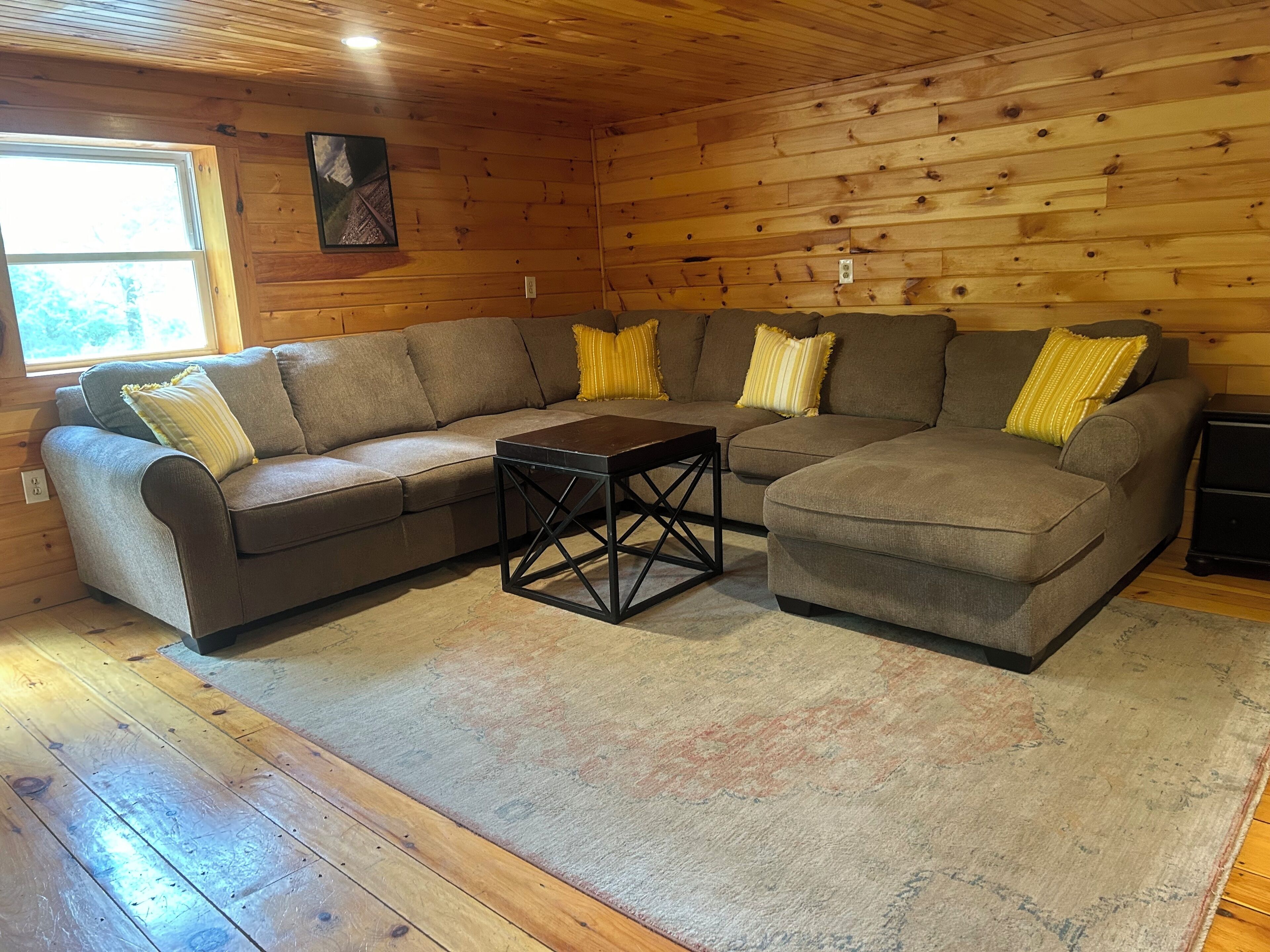 Coveville Cabin- Cozy Adirondack style Studio