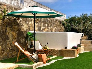 Exterior - Holiday Home With Private Pool in Matacaes (Torres Vedras)