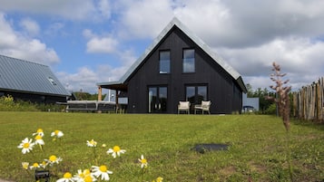 Villa | Exterior