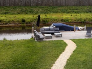 Villa | Exterior - Beautiful Villa on the Water in Friesland (Sint Nicolaasga)