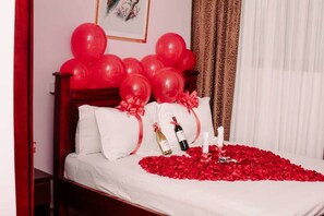 3 bedrooms, iron/ironing board, WiFi, bed sheets - L Square Villa Park

 (Basihaya)