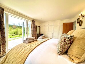 2 bedrooms, iron/ironing board, travel cot, free WiFi - 2 Bed in Witheridge (oc-b29206) (Witheridge)