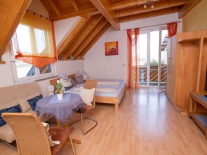 Dining - Appealing Apartment With Terrace (Eichstetten am Kaiserstuhl)