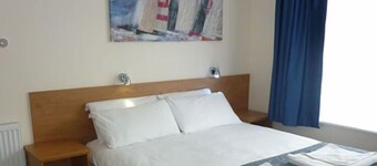 Serenity Hotel