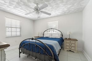 2 Schlafzimmer, Bügeleisen/Bügelbrett, kostenloses WLAN, Bettwäsche