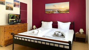 House | 1 bedroom, individually furnished - Cosy Holiday Home Near the Centre (Krummhoern)